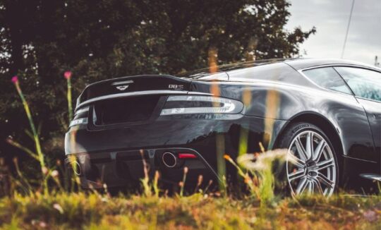 Aston Martin DBS mieten