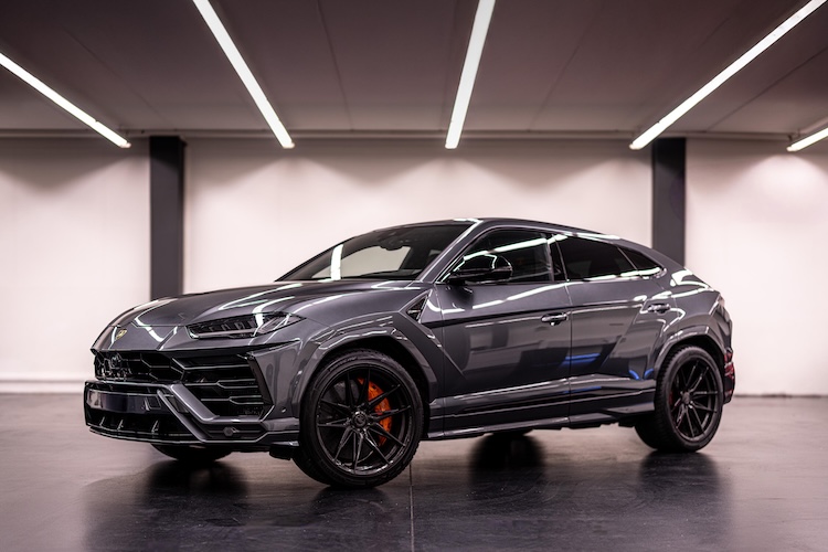 Lamborghini Urus mieten in Zürich