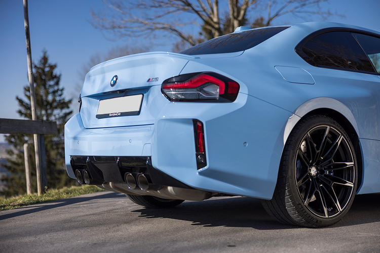 Seitenansicht Heck BMW M2 Coupé am Bodensee