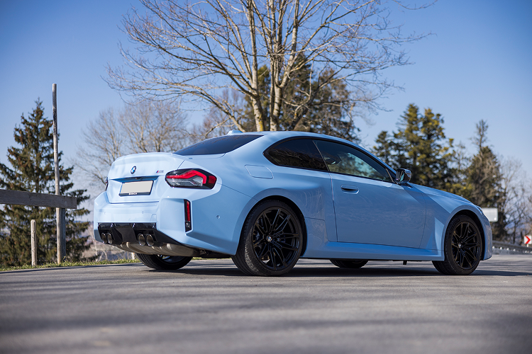Seitenansicht BMW M2 Coupé am Bodensee