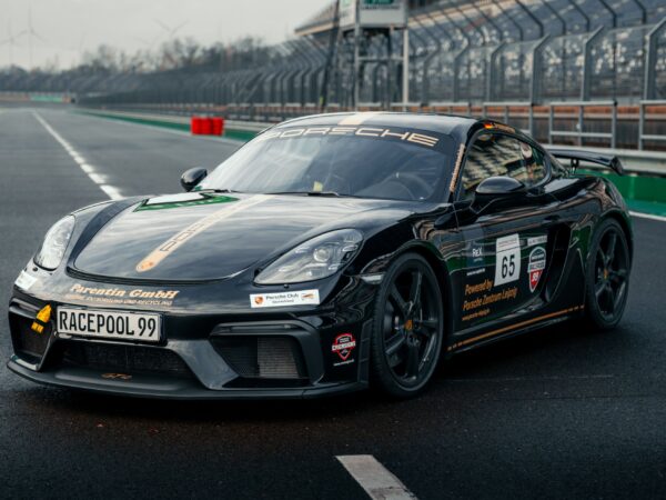 Gutschein für ein Porsche 718 GT4 Rennstreckentraining